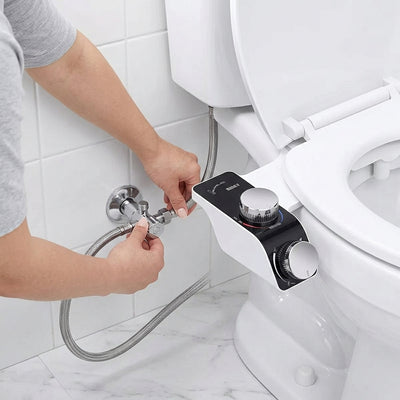 CleanSeat installation step3 connect hose